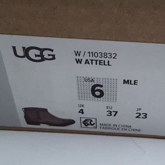 UGG Women's 6M Winter Ankle Boot - Picture 7 of 11